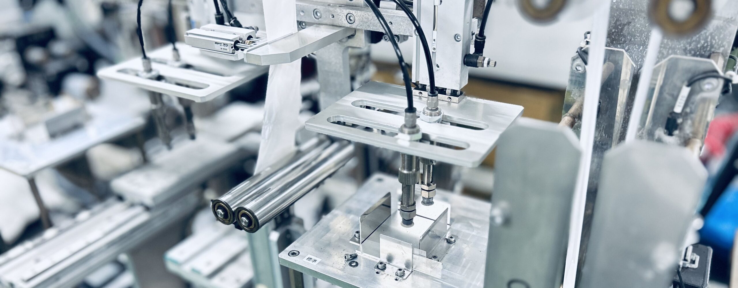 Assembly process of lithium ion batterry cells